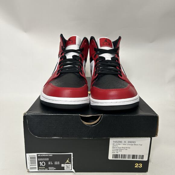 Nike Air Jordan 1 Mid Retro “Chicago Black Toe/Gym Red\